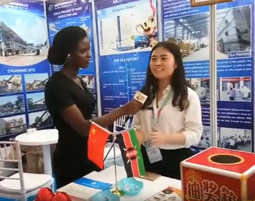 в течение выставки , местная телевизионная станция кении К25 взяла интервью для компании Нил